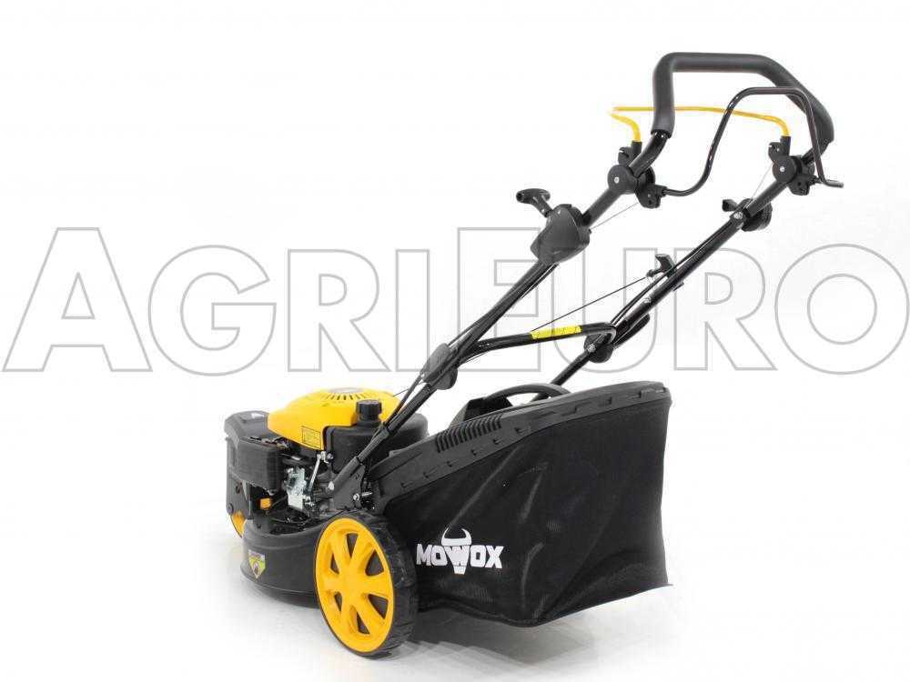 Benzinrasenmäher Mowox PM 4645 S Trike, vorderes Drehrad und Radantrieb