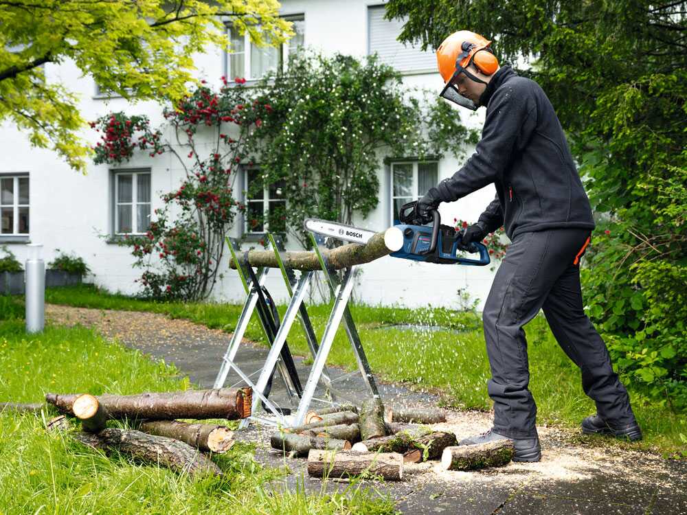 Bosch Professional BITURBO GKE 18V-40 Kettensäge - 18V 8Ah - Schwert 40cm – Bild 3